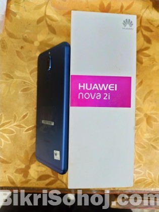 Huawei Nova 2i